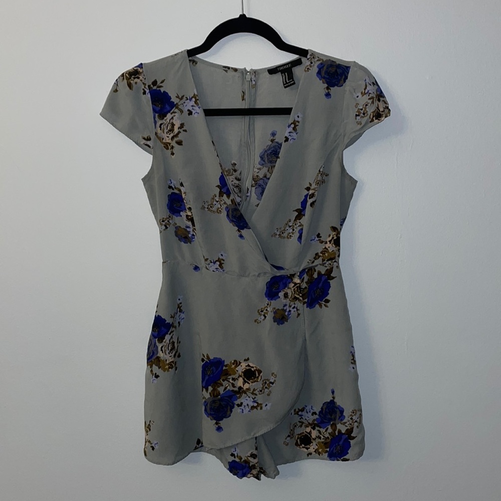 Forever21 Romper. Size M.
